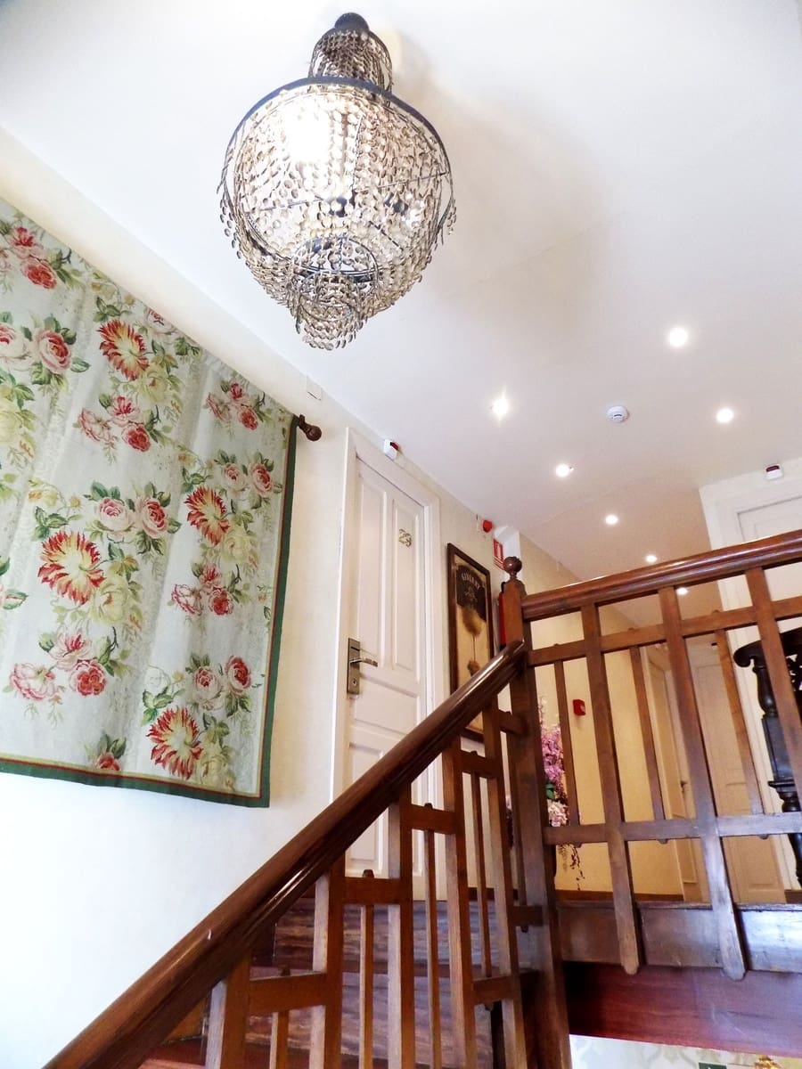 8 slaapkamer Villa te koop in Cudillero met garage - € 490.000 (Ref: 4835432)