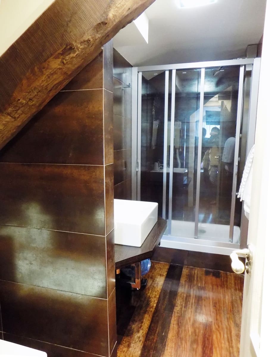 8 slaapkamer Villa te koop in Cudillero met garage - € 490.000 (Ref: 4835432)