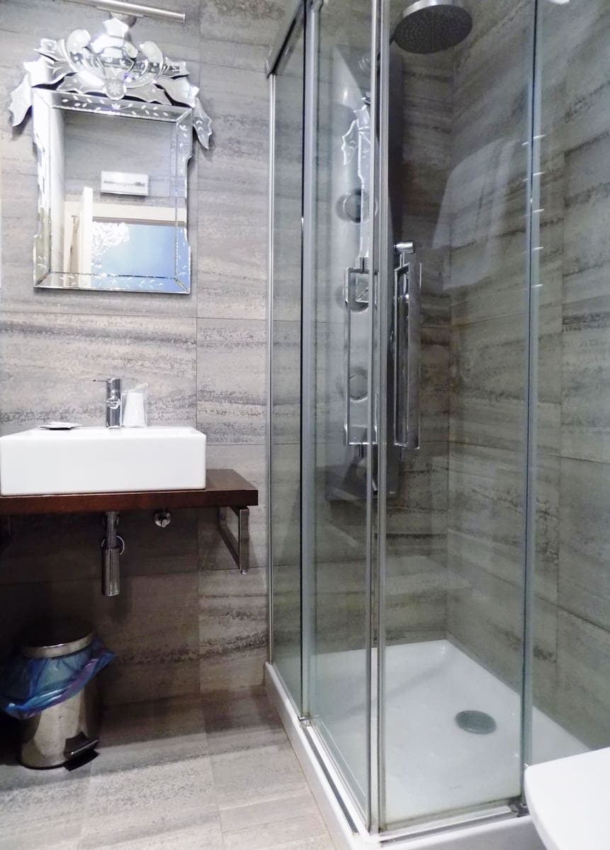 8 slaapkamer Villa te koop in Cudillero met garage - € 490.000 (Ref: 4835432)