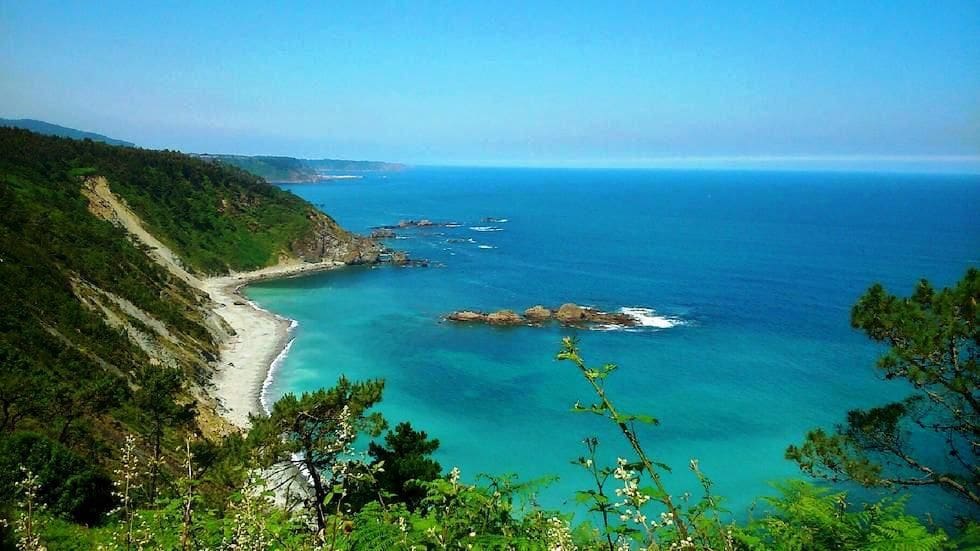 8 slaapkamer Villa te koop in Cudillero met garage - € 490.000 (Ref: 4835432)