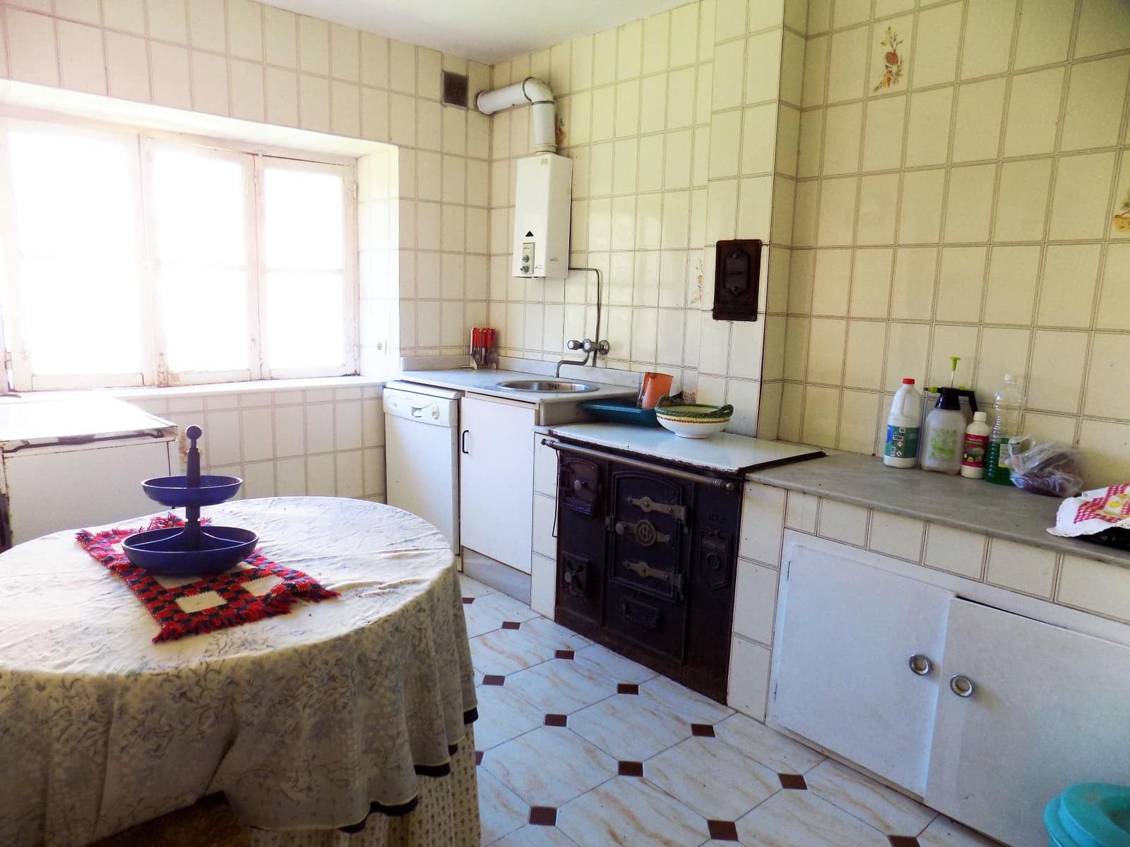 6 soverom Villa til salgs i Cudillero - € 240 000 (Ref: 5565770)