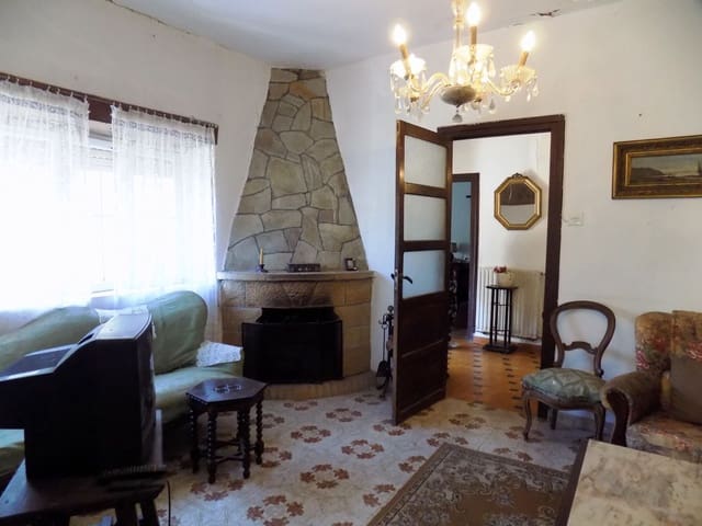 6 slaapkamer Villa te koop in Cudillero - € 240.000 (Ref: 5565770)