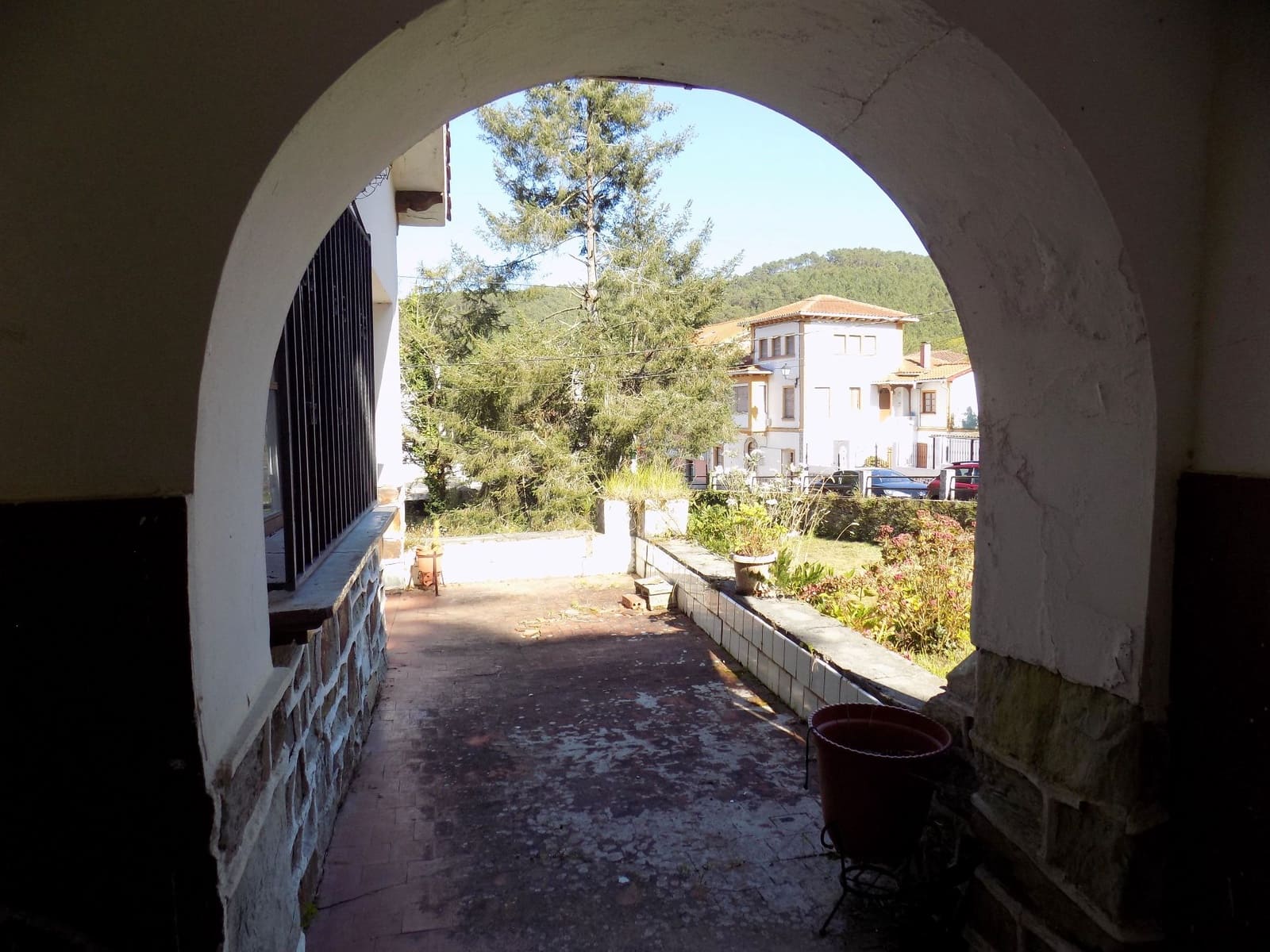 6 soverom Villa til salgs i Cudillero - € 240 000 (Ref: 5565770)