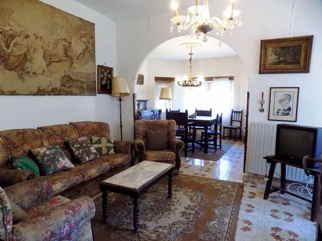 6 slaapkamer Villa te koop in Cudillero - € 240.000 (Ref: 5565770)