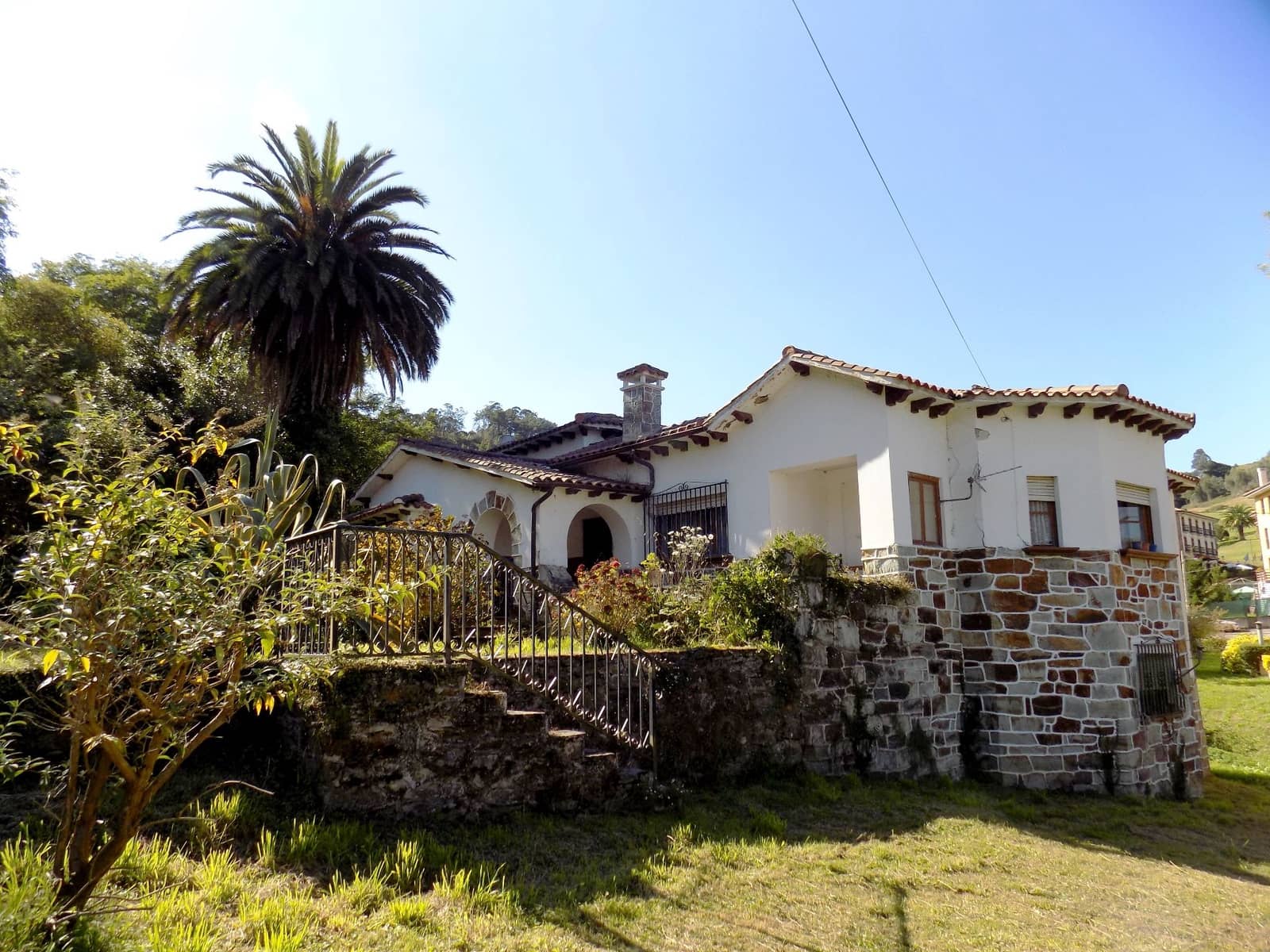 6 soverom Villa til salgs i Cudillero - € 240 000 (Ref: 5565770)