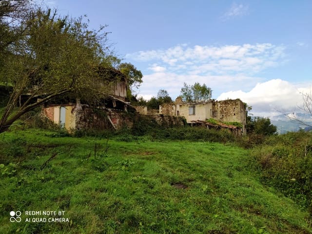 6 soveværelse Byhus til salg i Pravia - € 90.000 (Ref: 5618132)