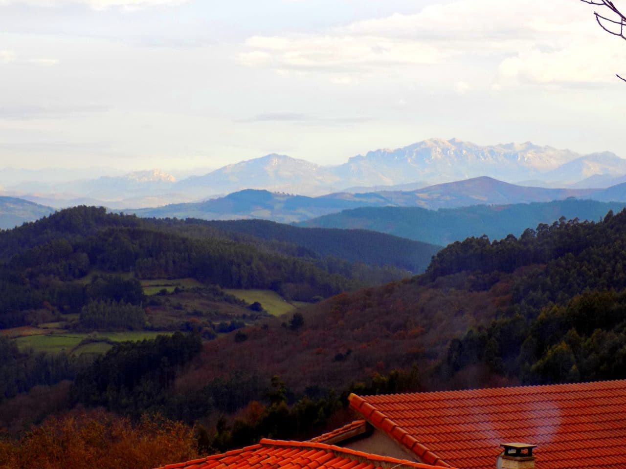 4 soveværelse Byhus til salg i Salas med garage - € 60.000 (Ref: 6128429)