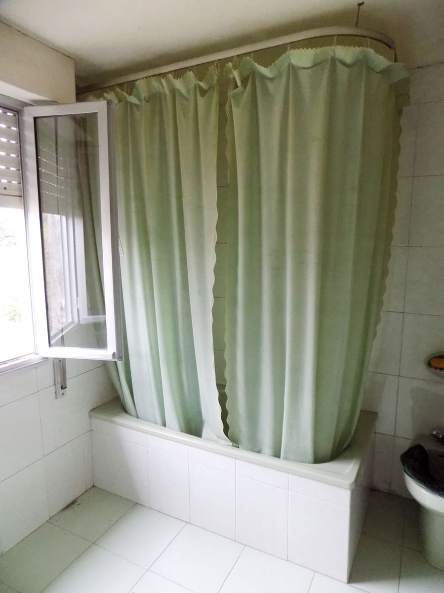 4 soveværelse Byhus til salg i Salas med garage - € 60.000 (Ref: 6128429)