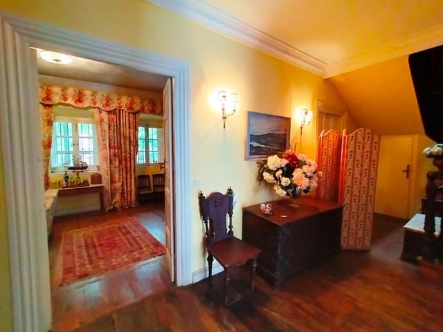 9 soverom Villa til salgs i Pravia - € 355 000 (Ref: 6269676)