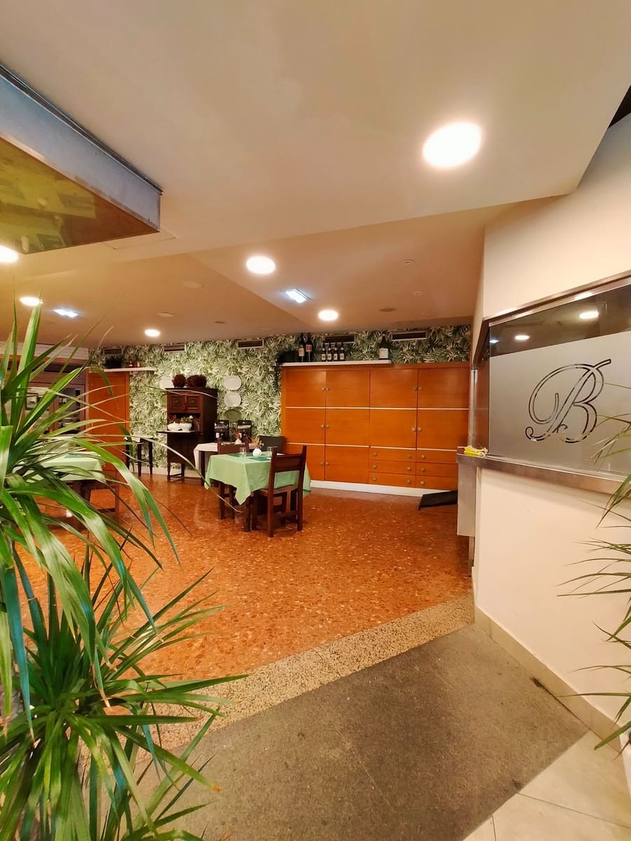 Commerciale in vendita in Pravia - 275.000 € (Rif: 6276796)