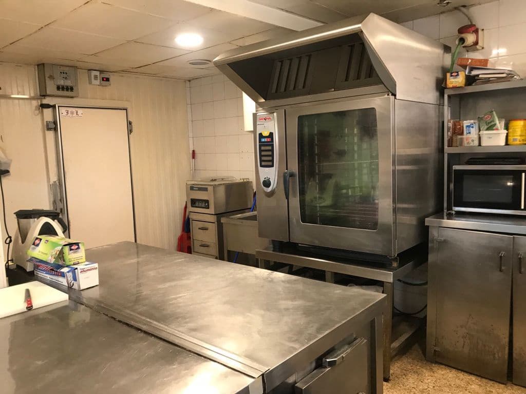 Commerciale in vendita in Pravia - 275.000 € (Rif: 6276796)