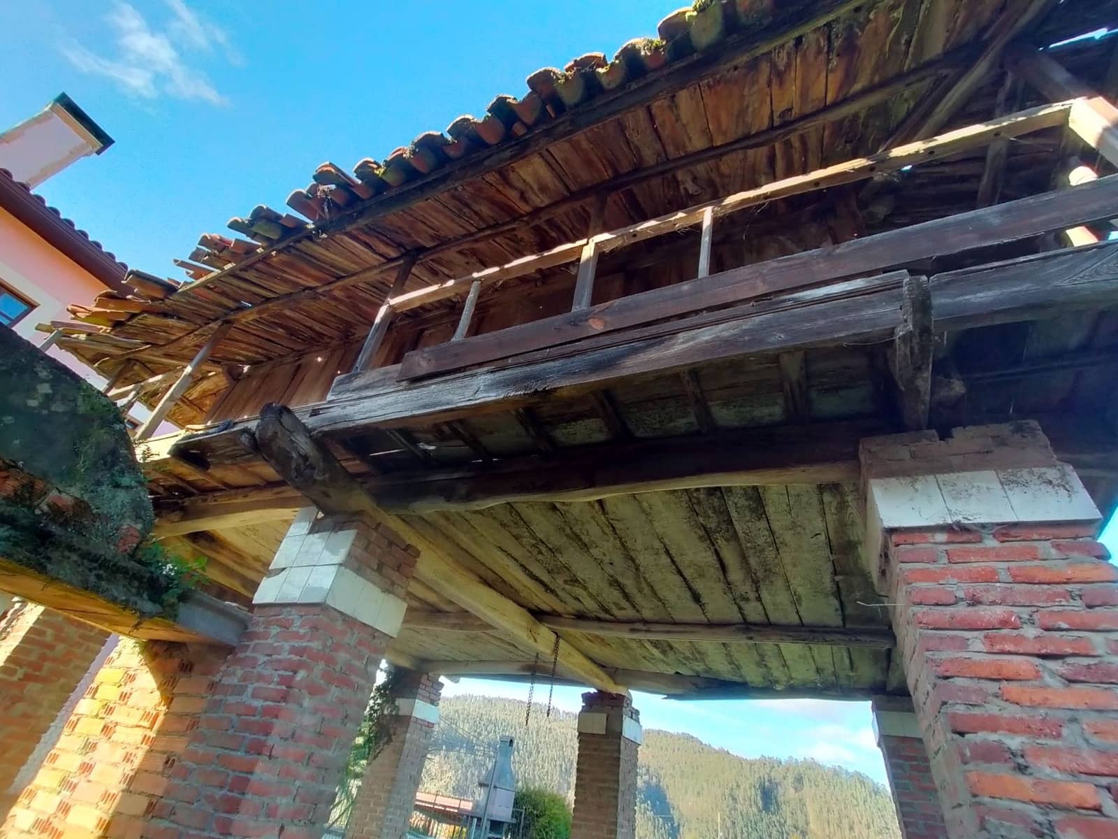 Grunde uden byggetilladelser til salg i Pravia - € 100.000 (Ref: 6322780)