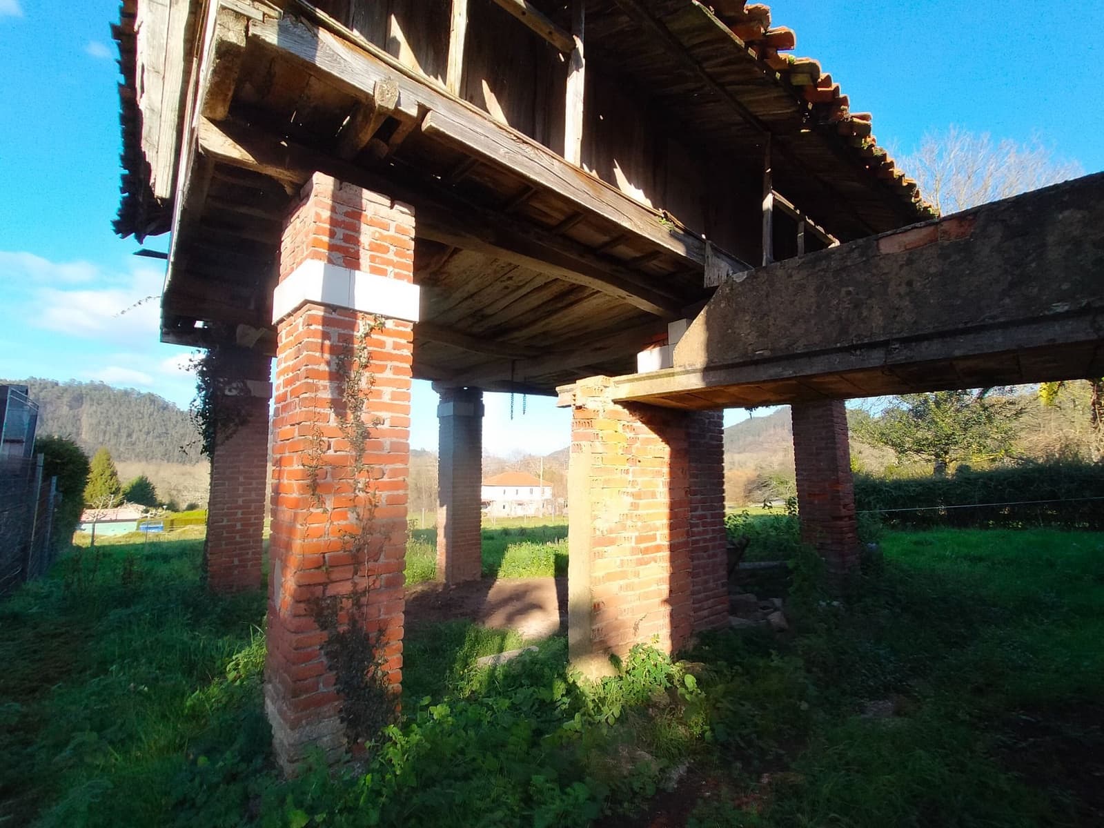 Grunde uden byggetilladelser til salg i Pravia - € 100.000 (Ref: 6322780)