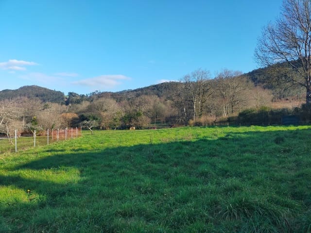 Undeveloped Land for sale in Pravia - € 100,000 (Ref: 6322780)
