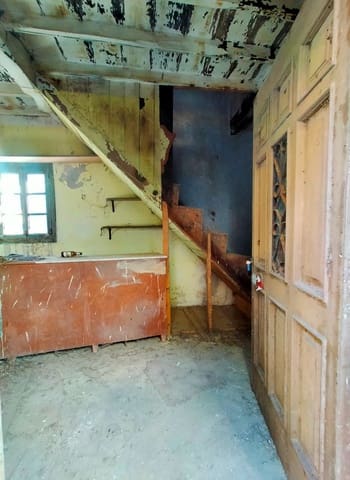 2 quarto Moradia Geminada para venda em Pravia com garagem - 30 000 € (Ref: 6453901)