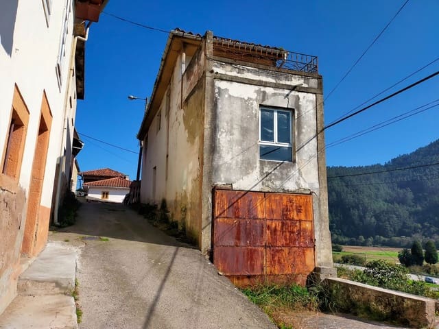 2 quarto Moradia Geminada para venda em Pravia com garagem - 30 000 € (Ref: 6453901)