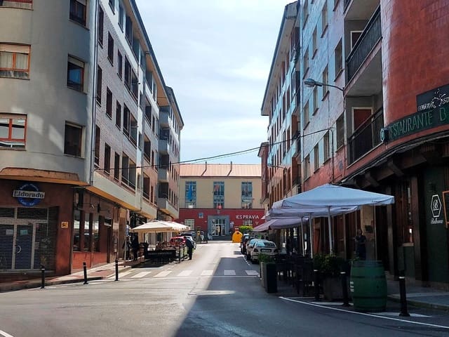 Gewerbe zu verkaufen in Pravia - 150.000 € (Ref: 7145523)