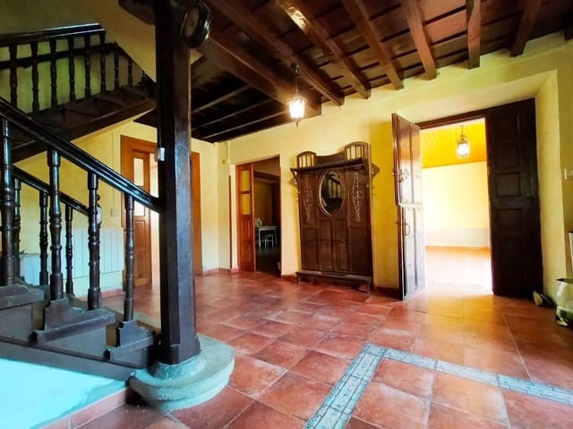 8 soveværelse Villa til salg i Pravia - € 390.000 (Ref: 7333117)