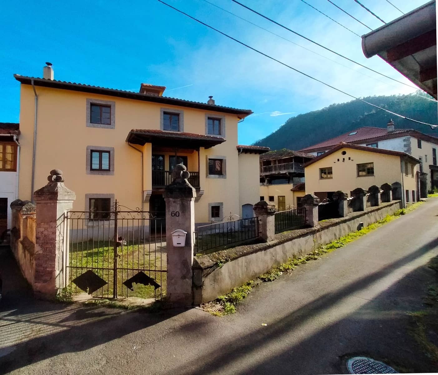 8 soveværelse Villa til salg i Pravia - € 390.000 (Ref: 7333117)