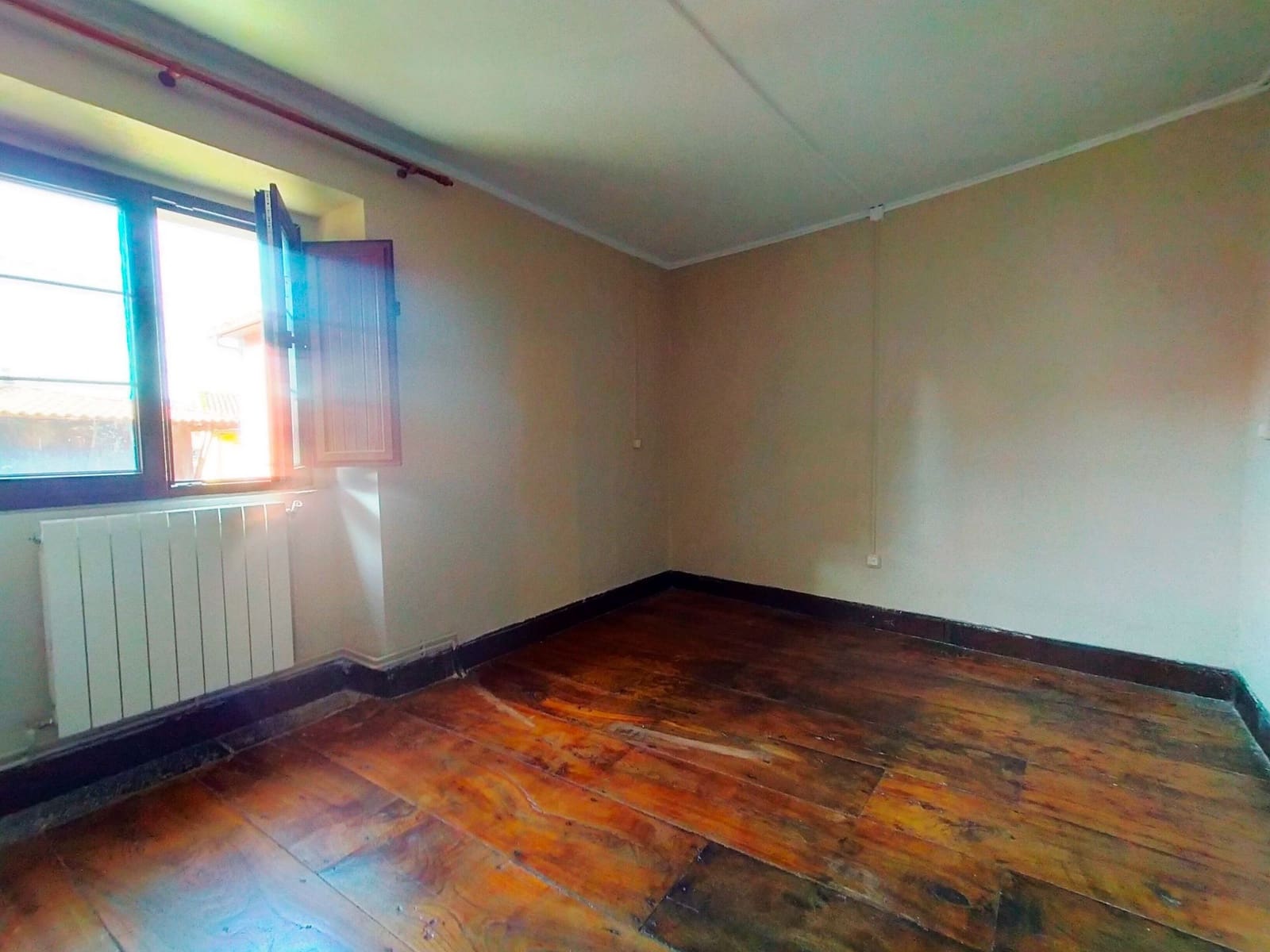 8 soveværelse Villa til salg i Pravia - € 390.000 (Ref: 7333117)