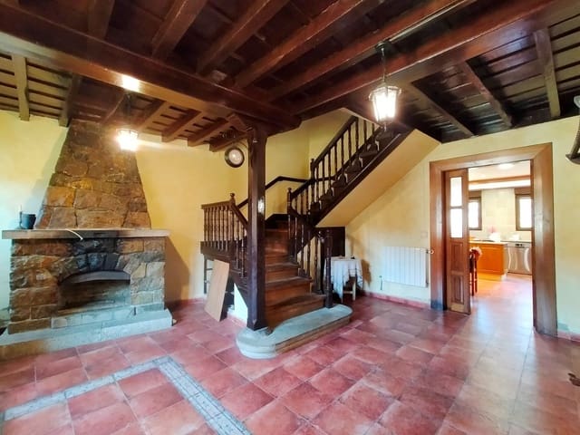 8 soveværelse Villa til salg i Pravia - € 390.000 (Ref: 7333117)