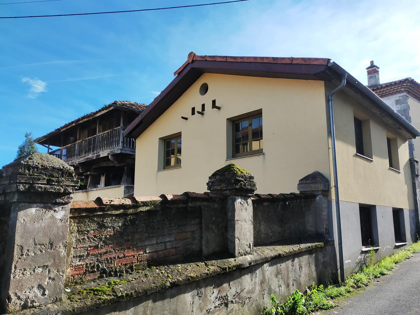 8 soveværelse Villa til salg i Pravia - € 390.000 (Ref: 7333117)