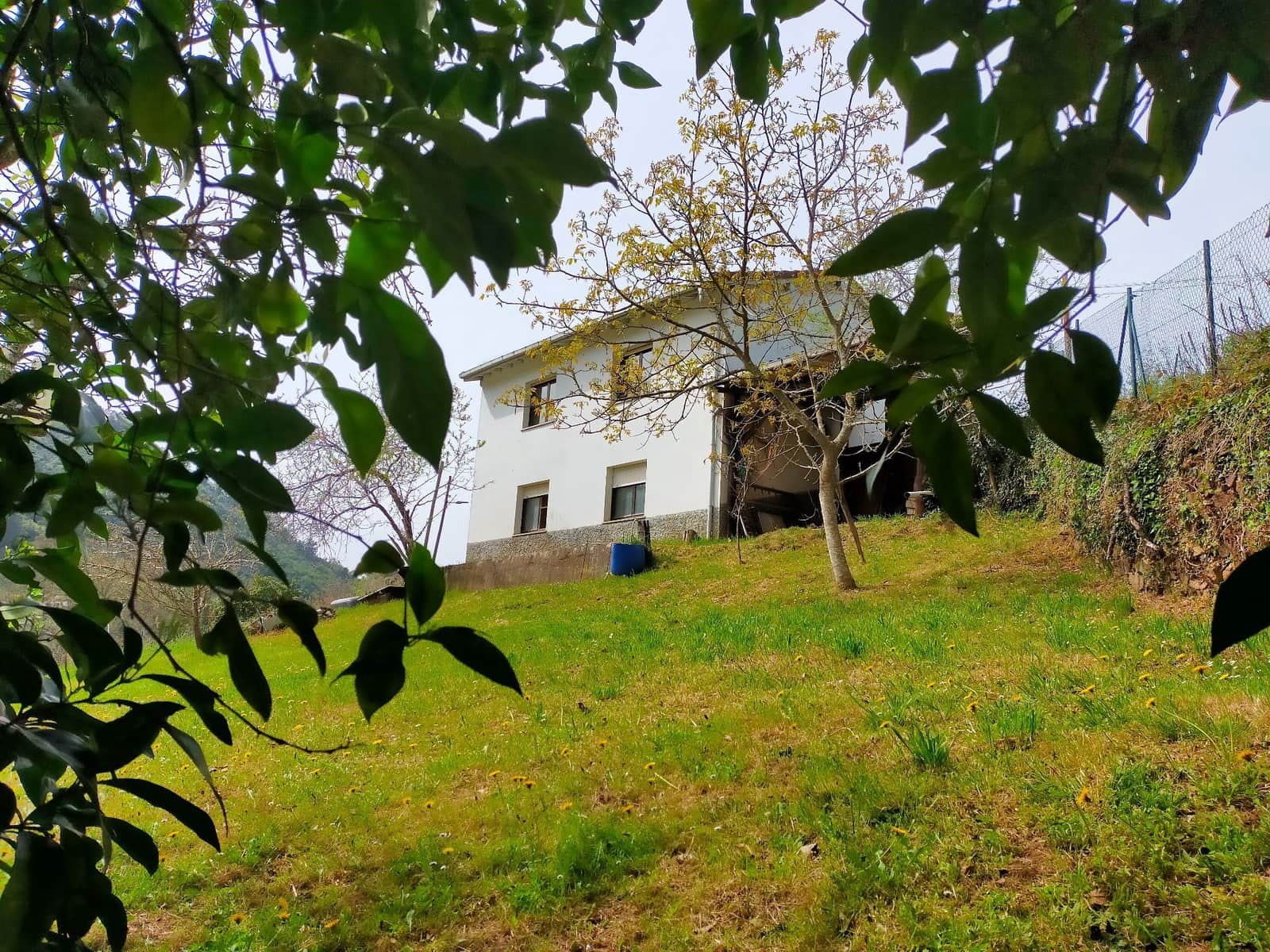 Grunde uden byggetilladelser til salg i Candamo - € 90.000 (Ref: 7519233)