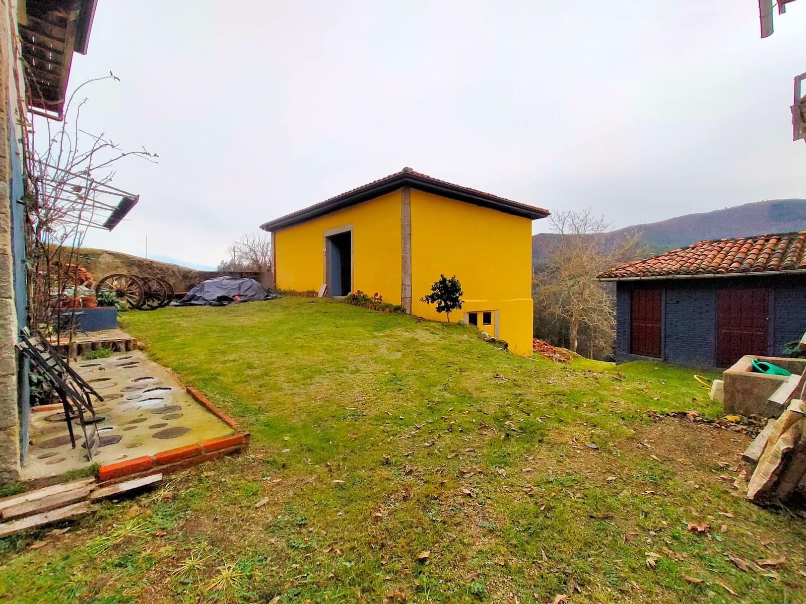 10 soverom Hus til salgs i Pravia med garasje - € 410 000 (Ref: 7642608)