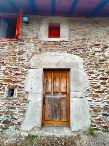 3 slaapkamer Huis te koop in Pravia met garage - € 100.000 (Ref: 7651764)