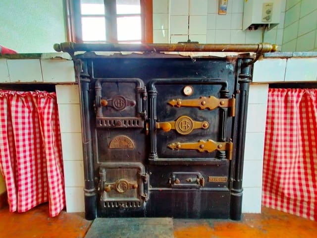 3 slaapkamer Huis te koop in Pravia met garage - € 100.000 (Ref: 7651764)