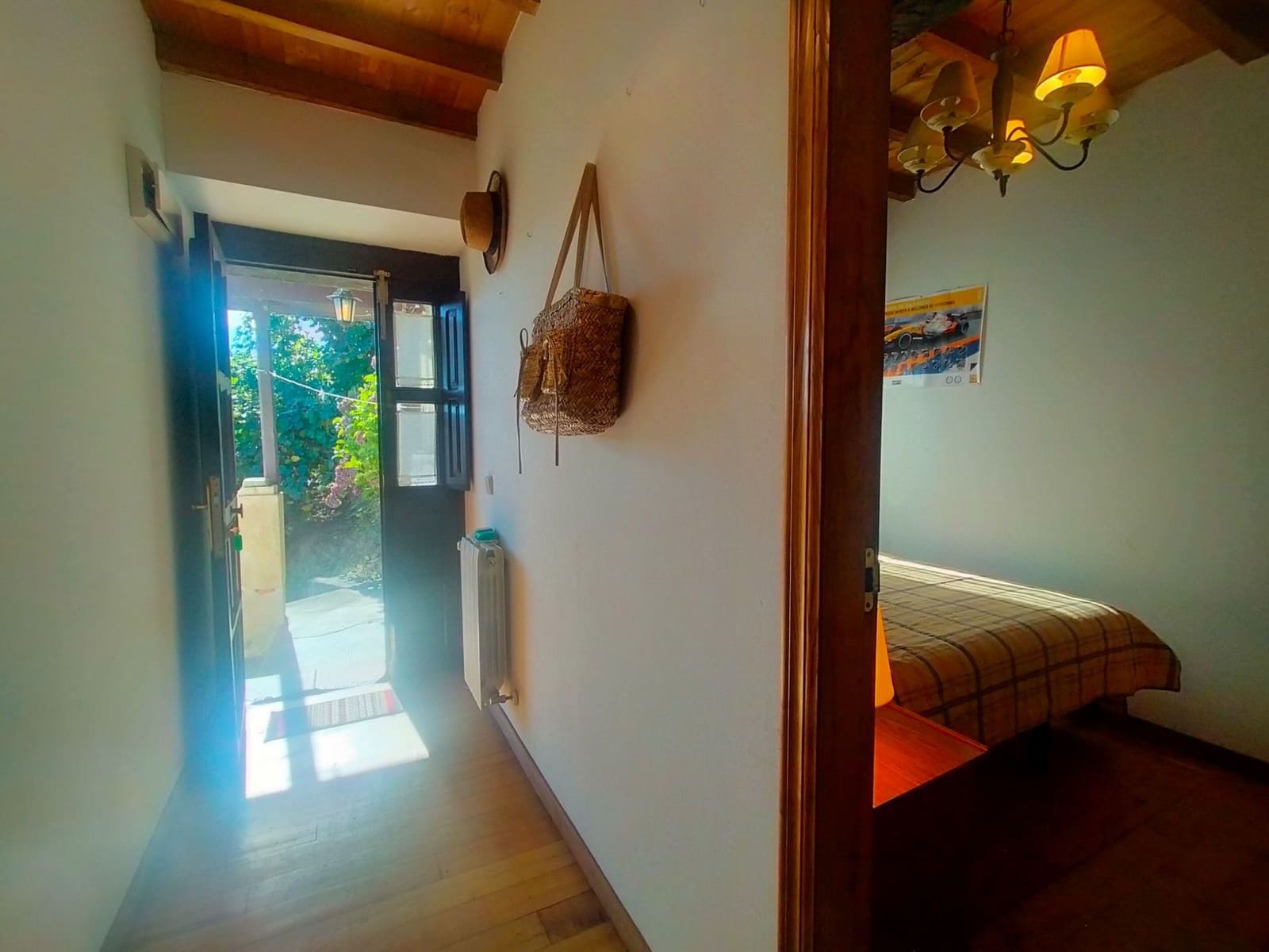 3 soverom Hus til salgs i Salas med garasje - € 220 000 (Ref: 7885577)