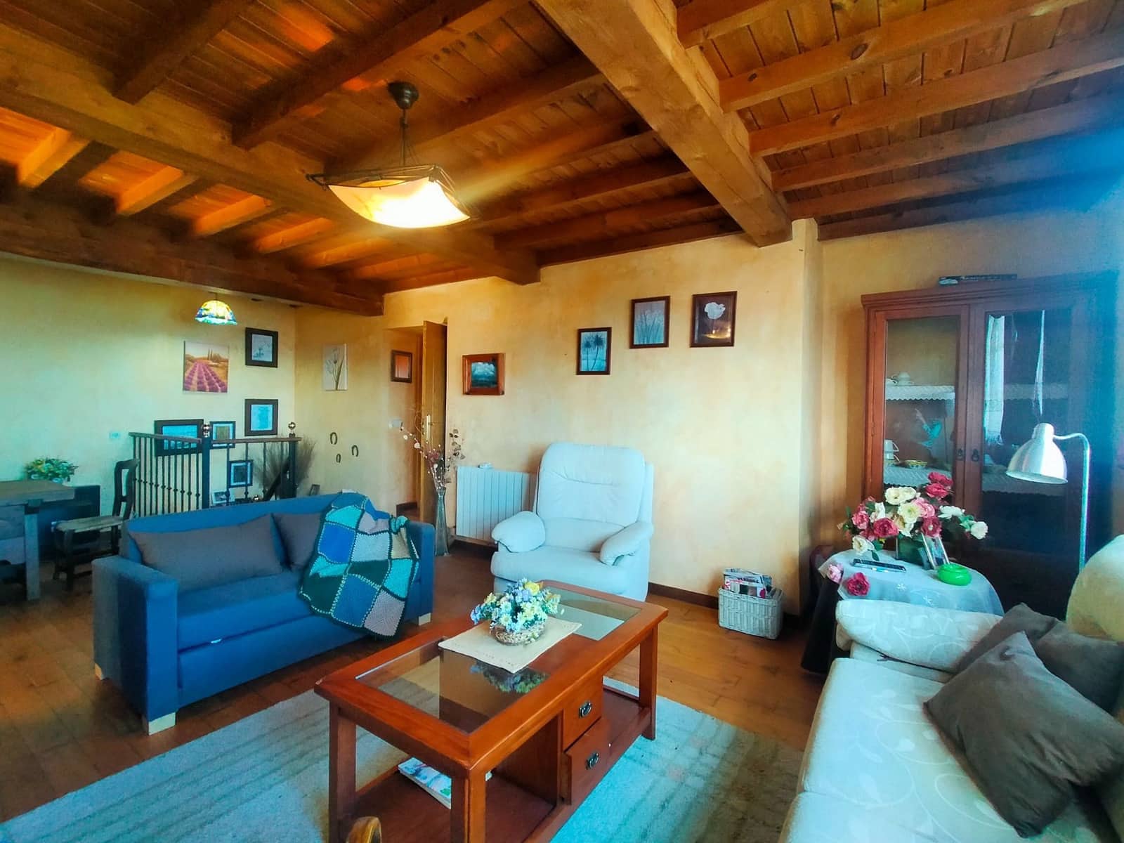 3 soverom Hus til salgs i Salas med garasje - € 220 000 (Ref: 7885577)