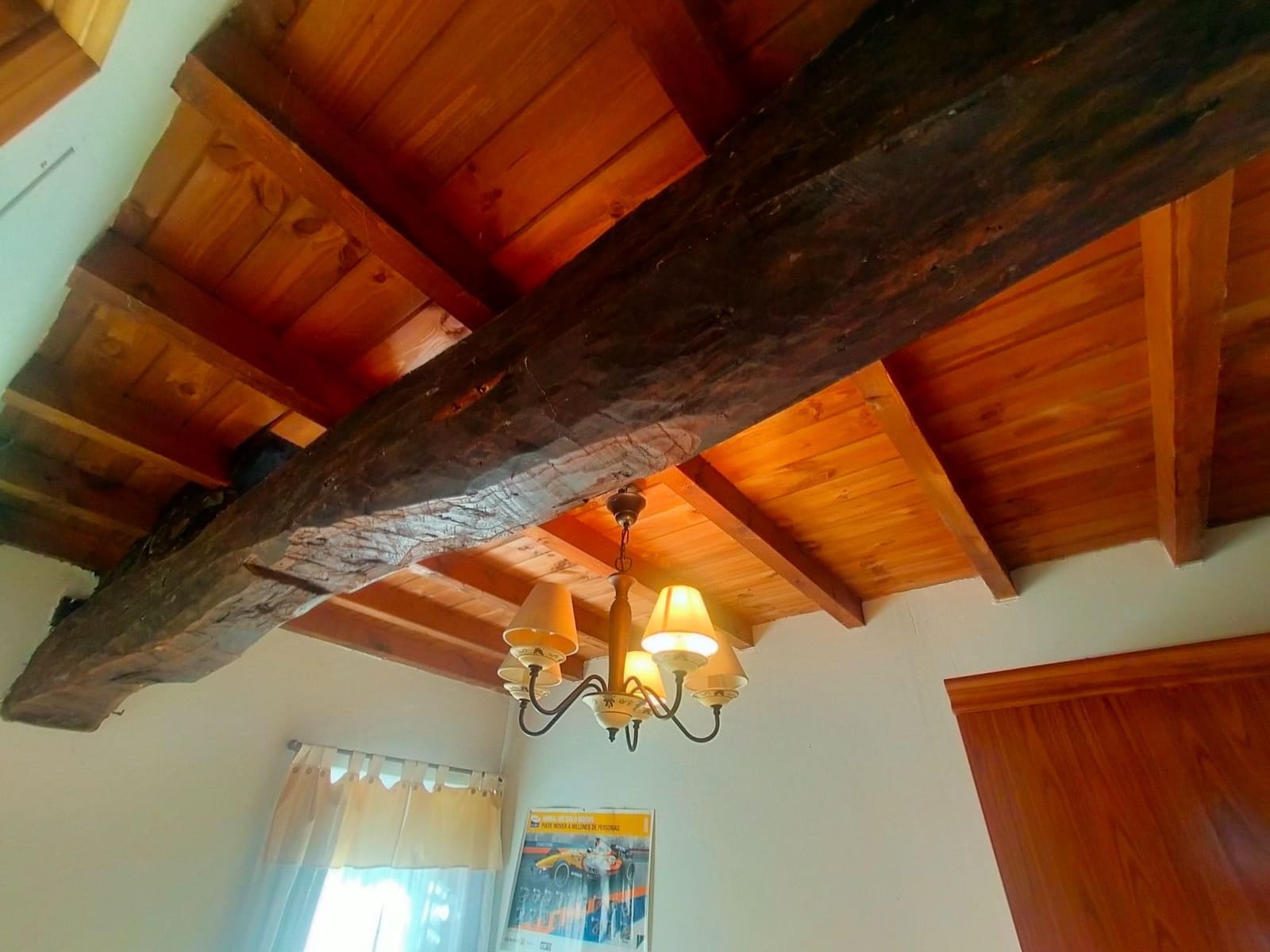 3 soverom Hus til salgs i Salas med garasje - € 220 000 (Ref: 7885577)