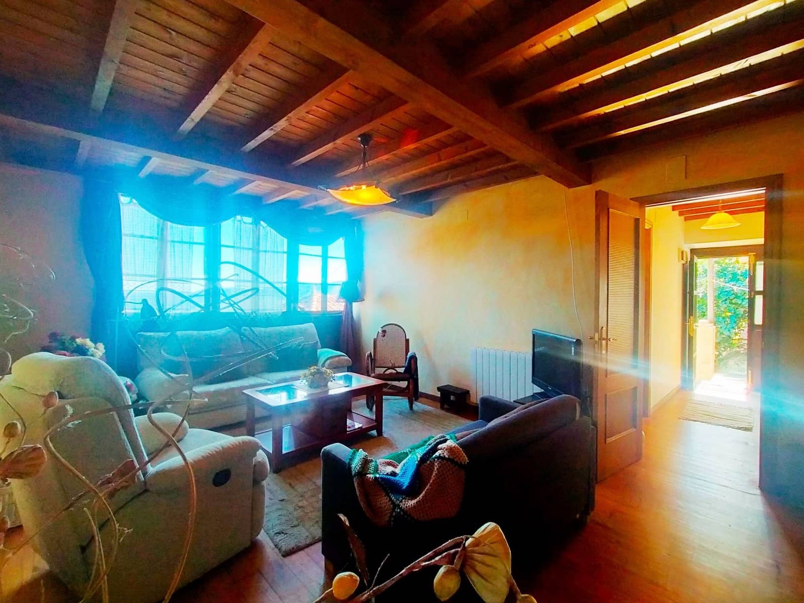 3 soverom Hus til salgs i Salas med garasje - € 220 000 (Ref: 7885577)