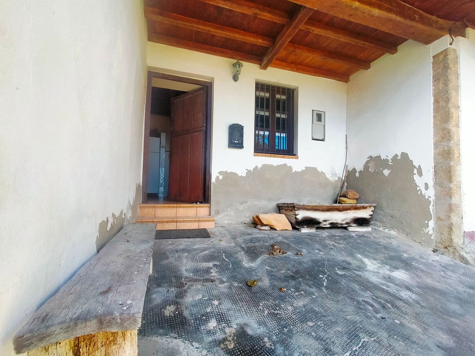 3 soverom Hus til salgs i Salas med garasje - € 220 000 (Ref: 7885577)