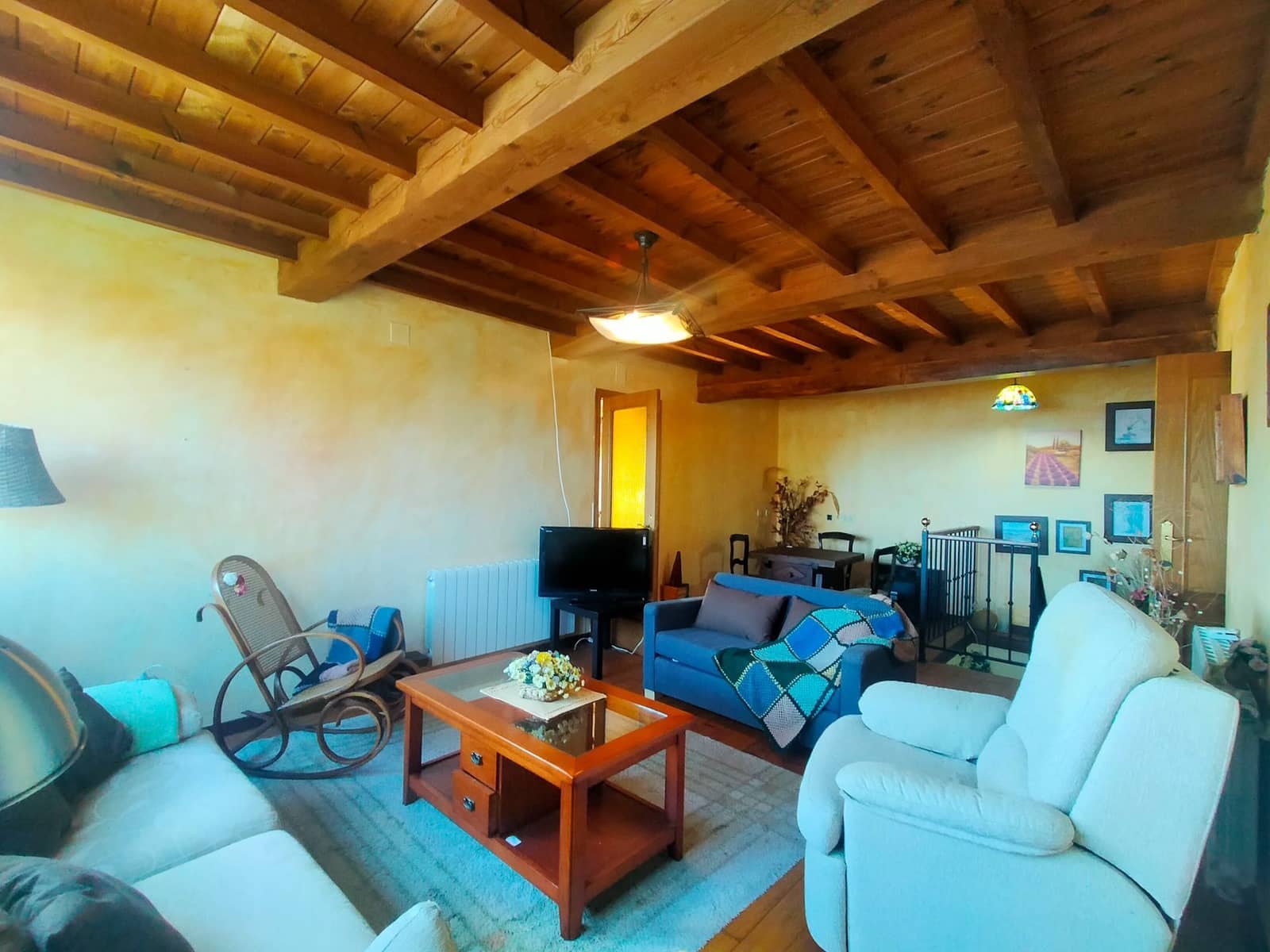 3 soverom Hus til salgs i Salas med garasje - € 220 000 (Ref: 7885577)