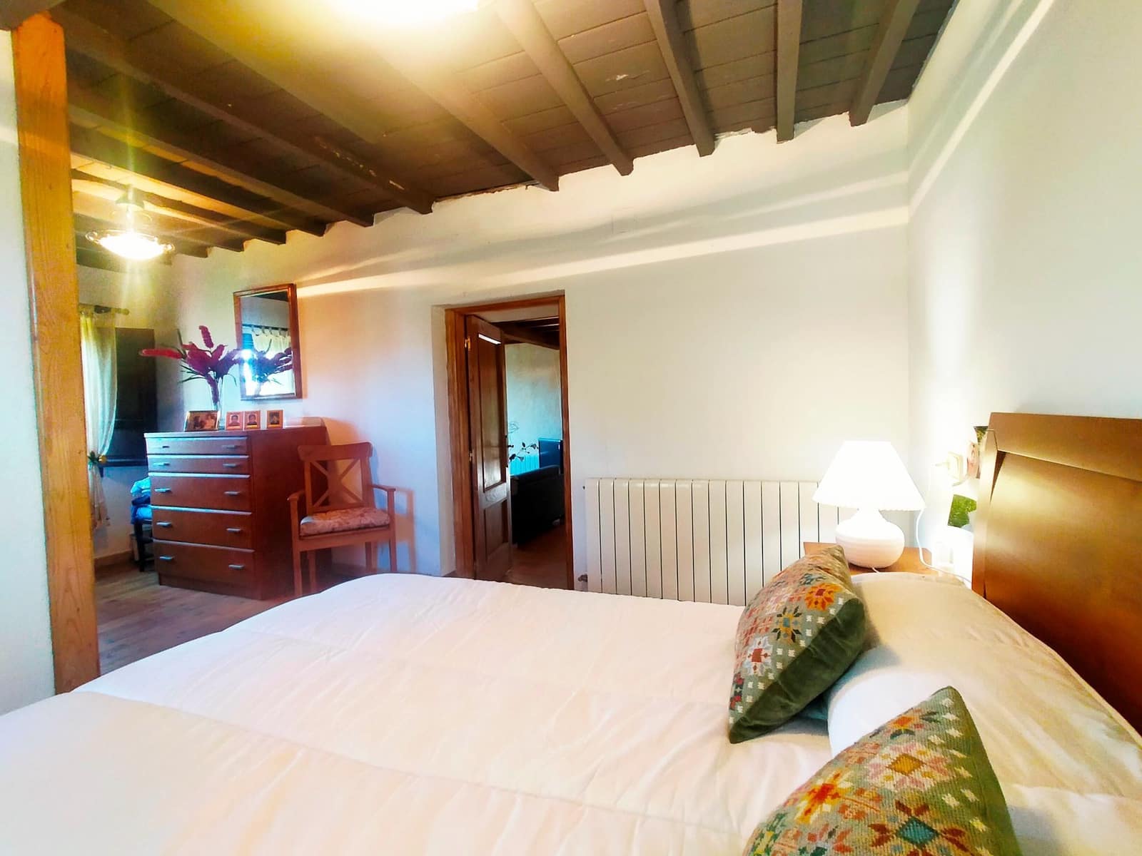 3 soverom Hus til salgs i Salas med garasje - € 220 000 (Ref: 7885577)