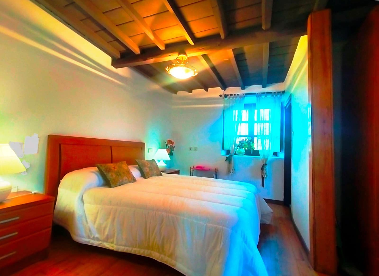 3 soverom Hus til salgs i Salas med garasje - € 220 000 (Ref: 7885577)