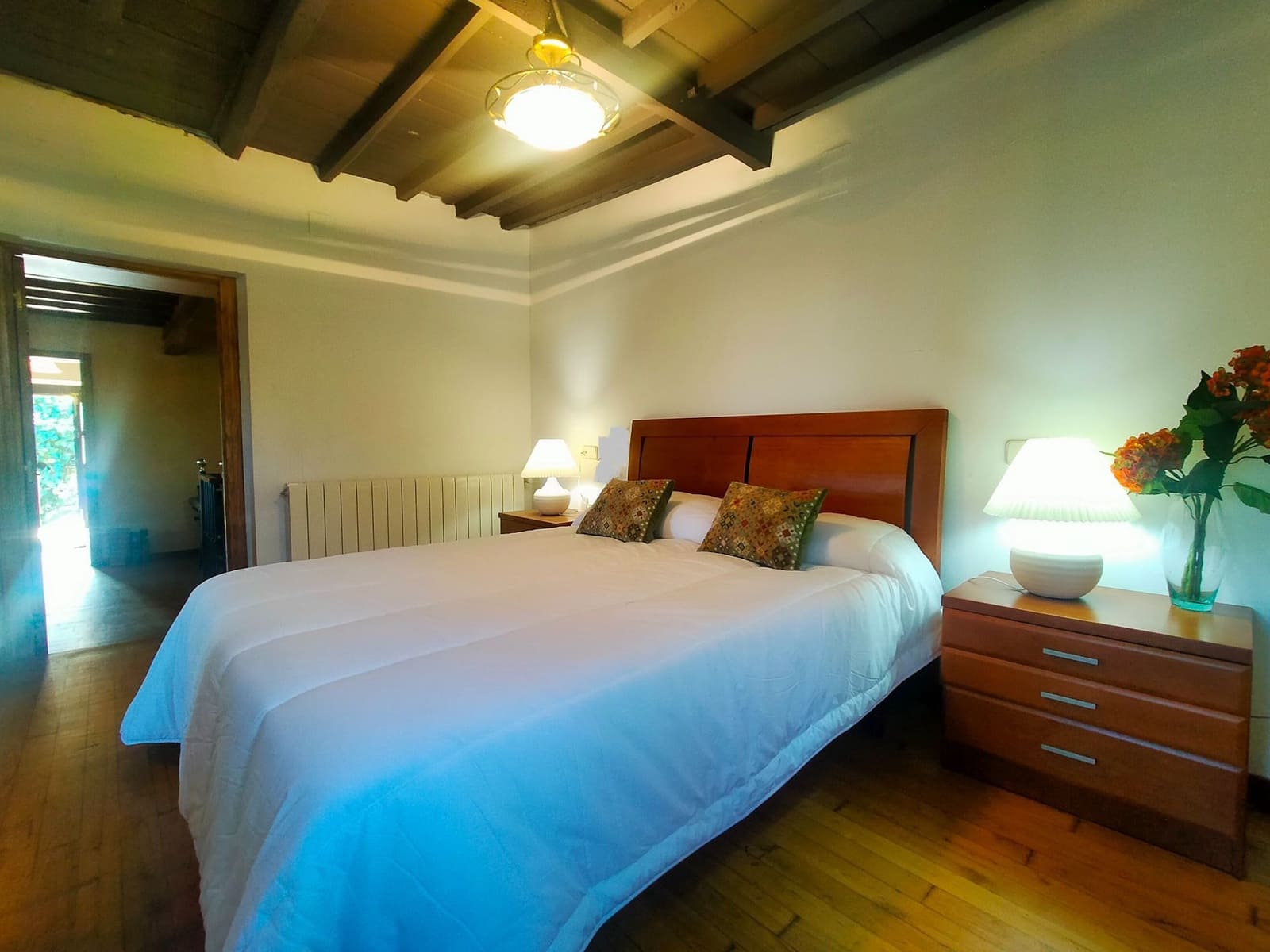 3 soverom Hus til salgs i Salas med garasje - € 220 000 (Ref: 7885577)