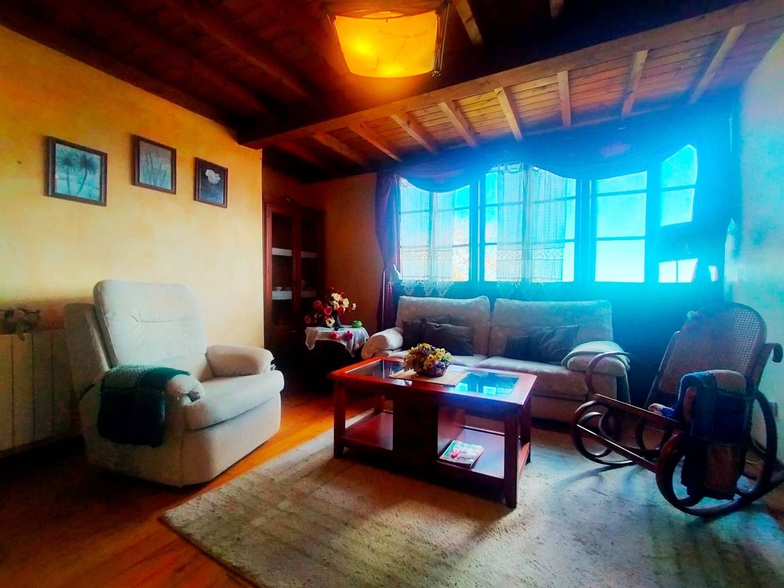 3 soverom Hus til salgs i Salas med garasje - € 220 000 (Ref: 7885577)