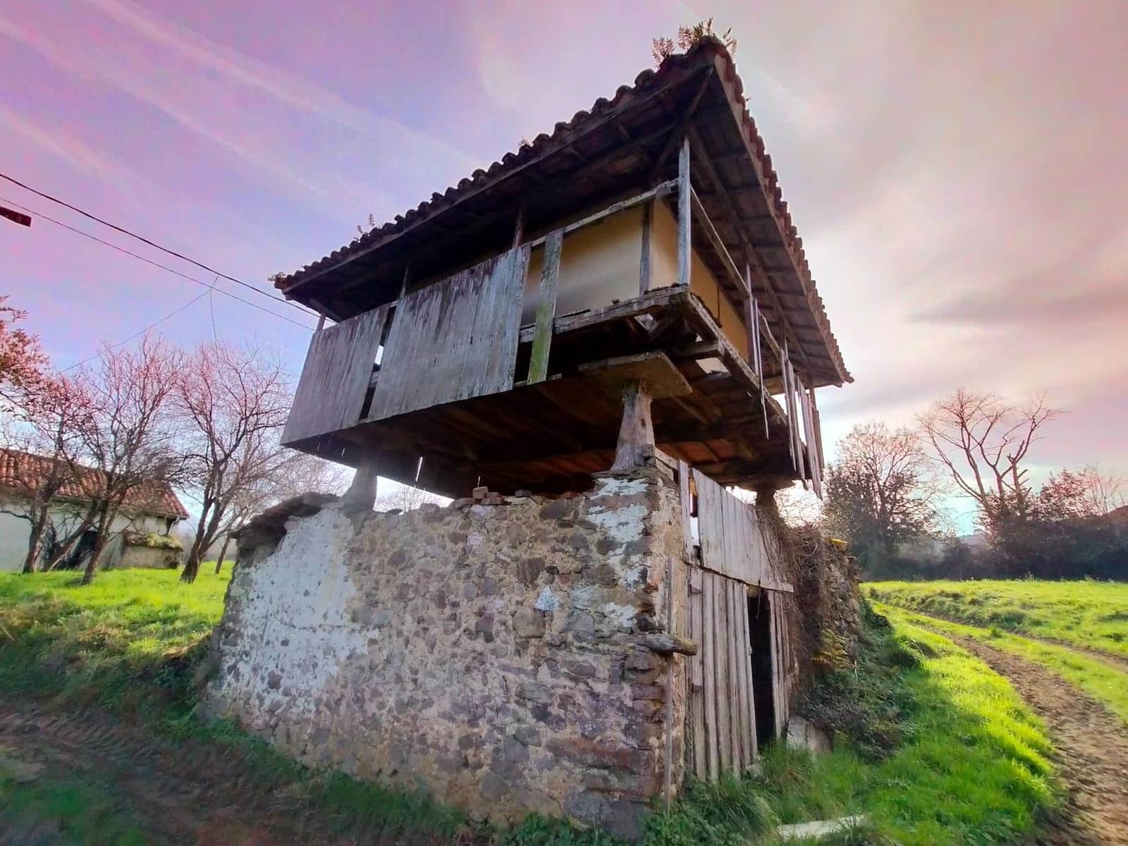 5 soveværelse Byhus til salg i Cudillero - € 125.000 (Ref: 8095913)