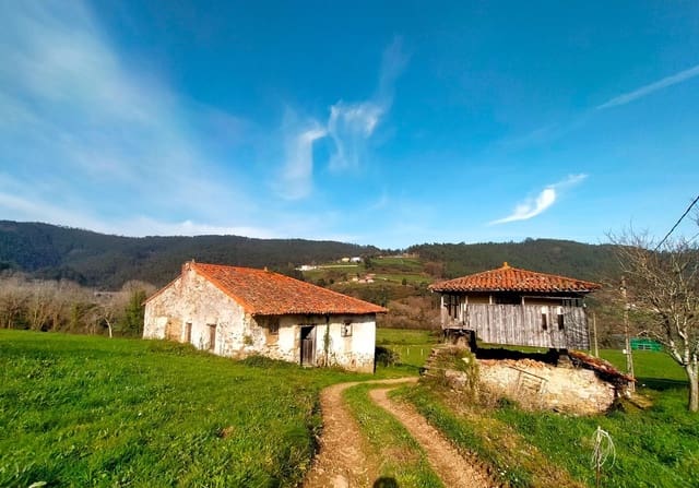 5 quarto Casa em Banda para venda em Cudillero - 125 000 € (Ref: 8095913)
