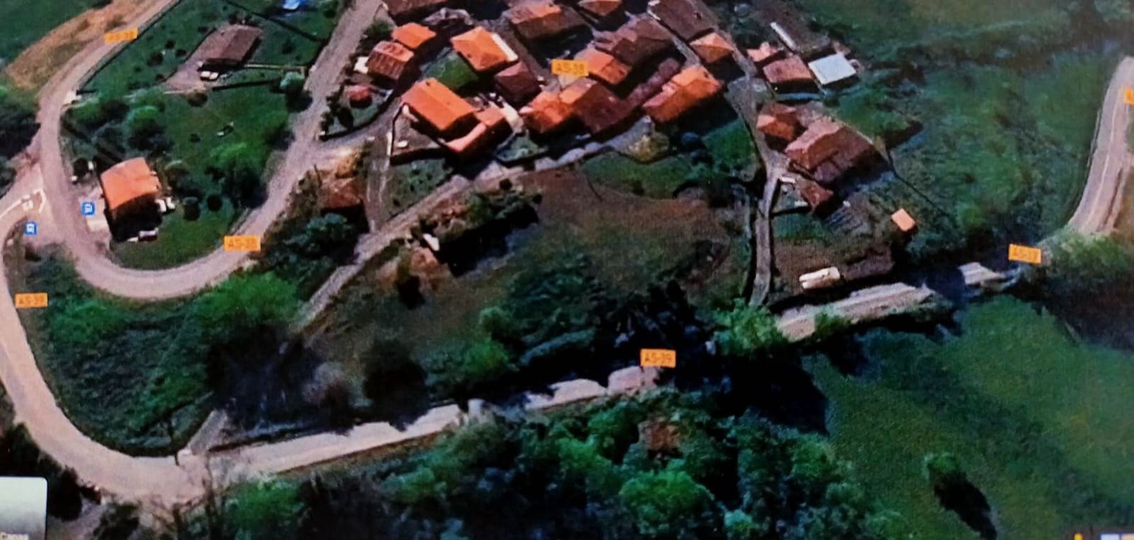 Ubebygd land til salgs i Candamo - € 68 000 (Ref: 8245312)