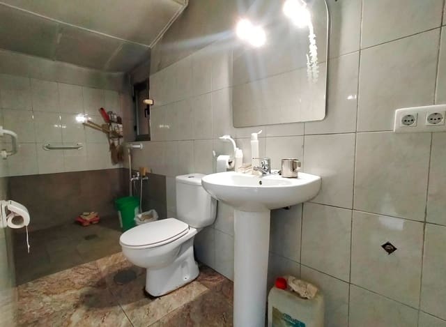 3 camera da letto Casa in vendita in Pravia con garage - 80.000 € (Rif: 8358382)