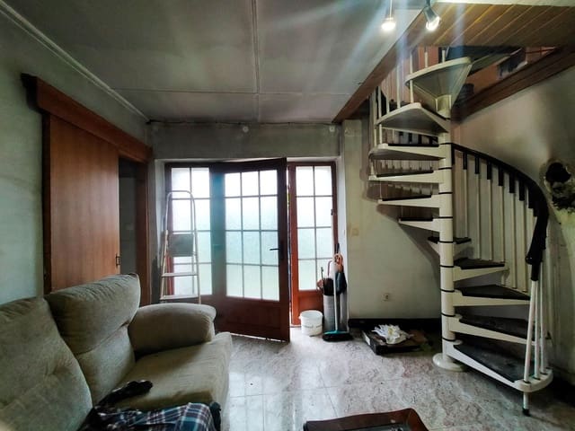 3 camera da letto Casa in vendita in Pravia con garage - 80.000 € (Rif: 8358382)