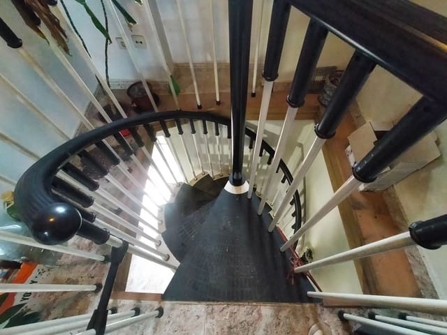 3 camera da letto Casa in vendita in Pravia con garage - 80.000 € (Rif: 8358382)