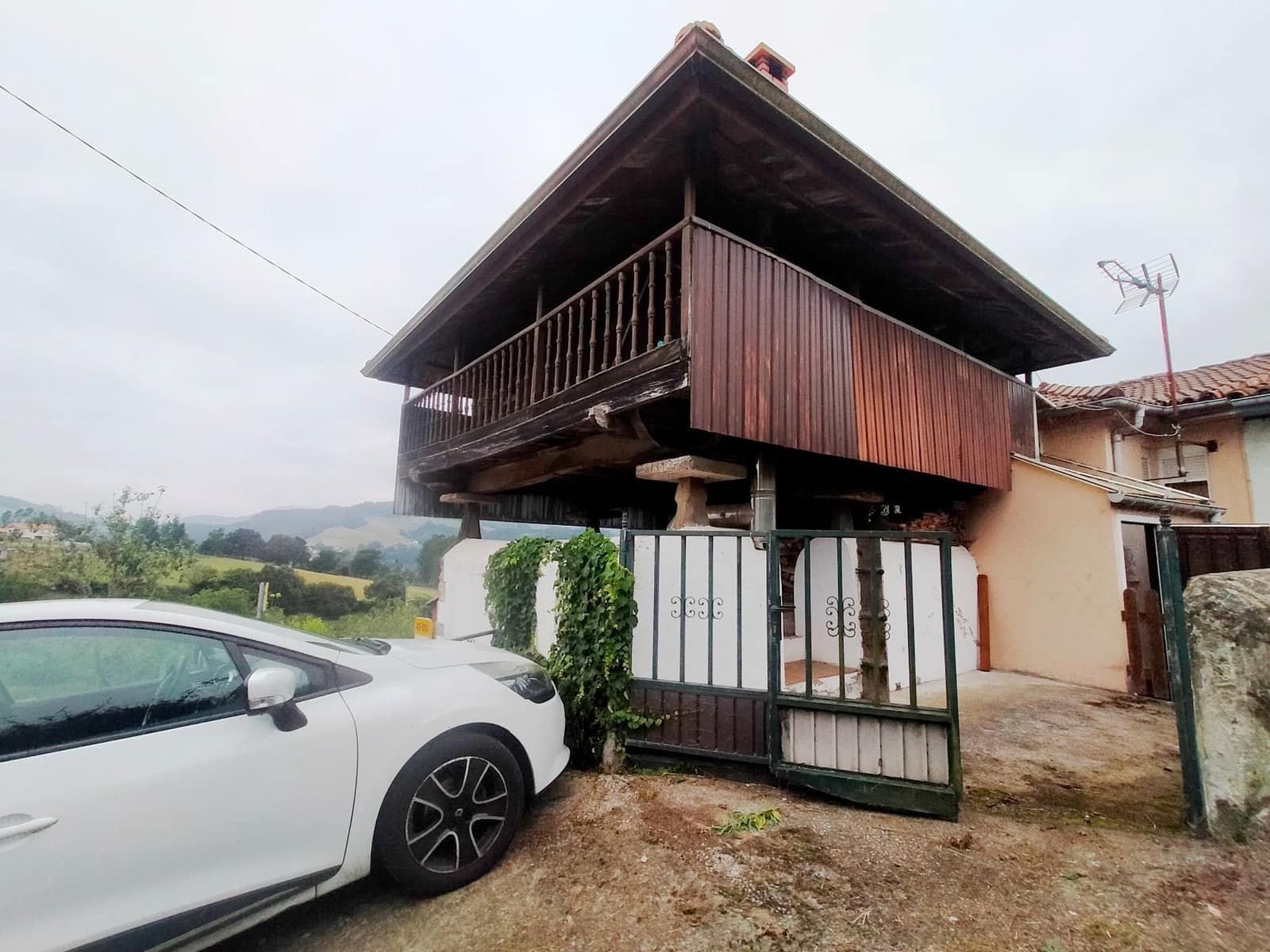 3 soverom Hus til salgs i Pravia med garasje - € 99 000 (Ref: 8466178)