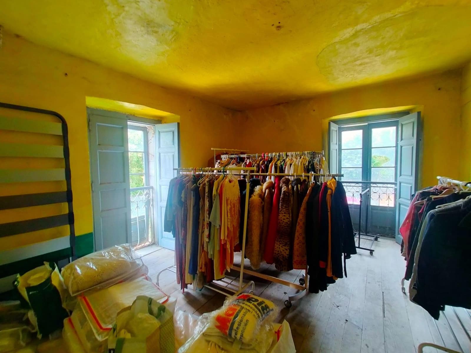 5 slaapkamer Finca/Landhuis te koop in Pravia met garage - € 135.000 (Ref: 8480603)