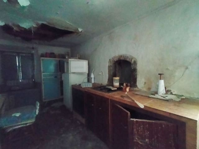 2 bedroom Townhouse for sale in Cudillero - € 120,000 (Ref: 8499921)