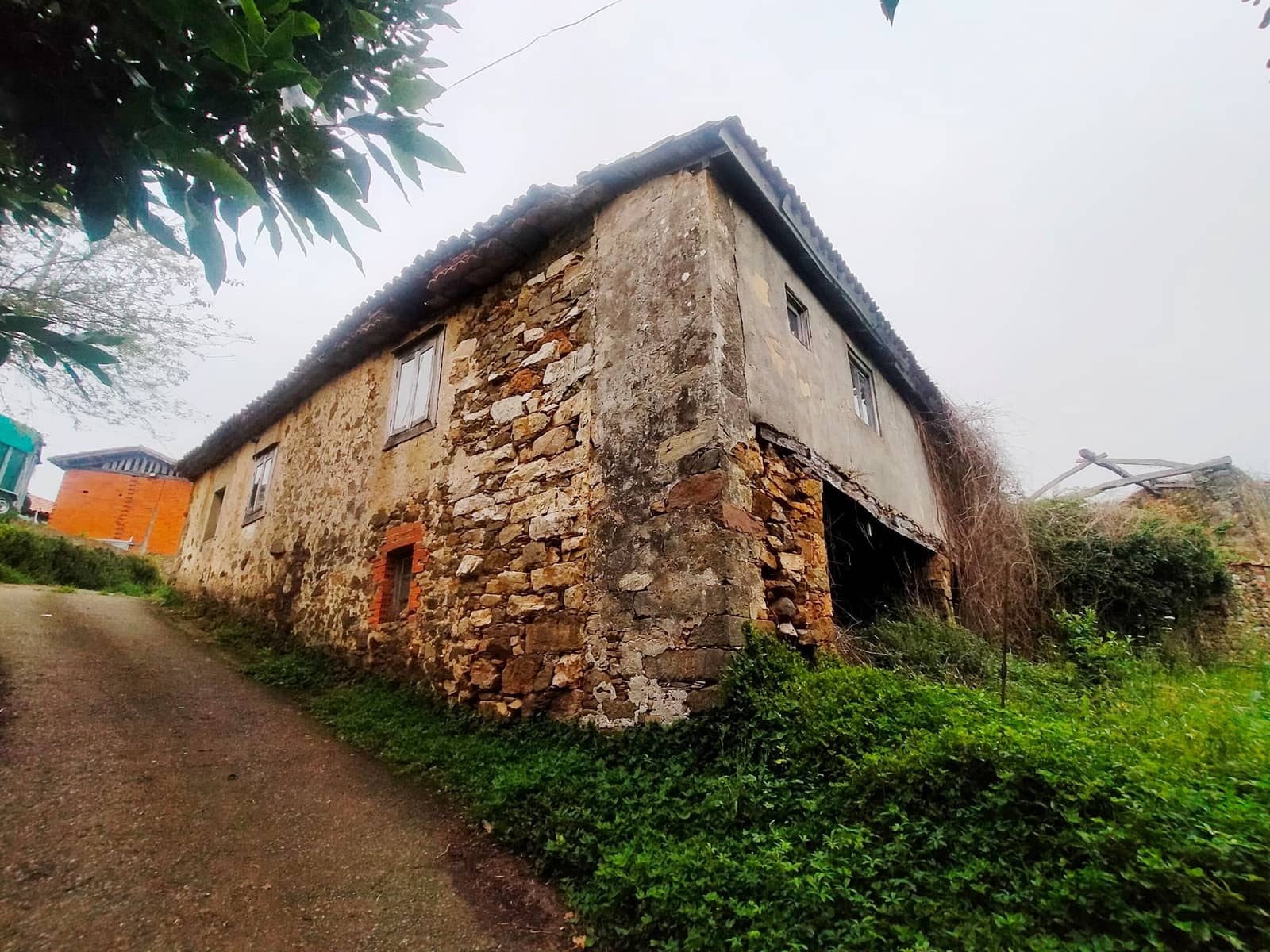 2 quarto Casa em Banda para venda em Cudillero - 120 000 € (Ref: 8499921)